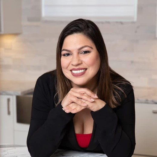 Magdaly Flores, Licensed Title Agent